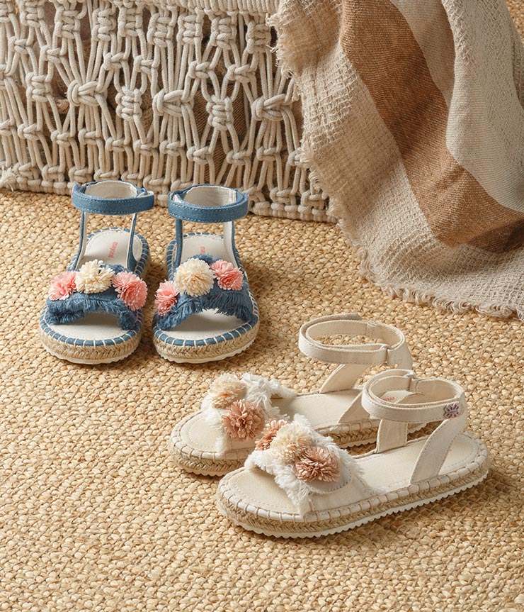 Stivaletto In tricot Con Ecopelliccia Panna Neonata Mayoral 9453 - 